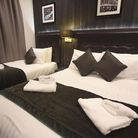 The Pack And Carriage London Hotel ภายนอก รูปภาพ