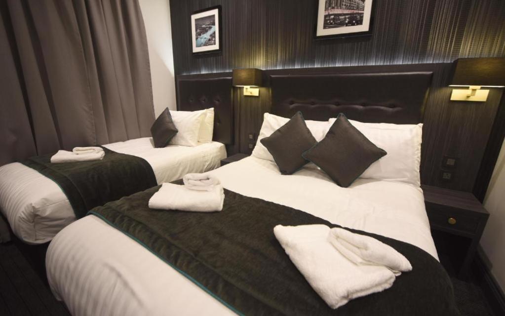 The Pack And Carriage London Hotel ภายนอก รูปภาพ